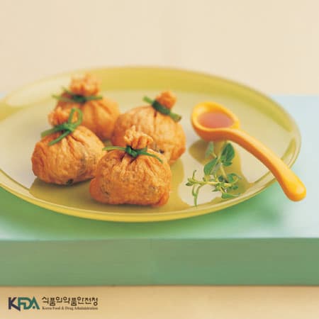 유부 만두찜 완성 사진