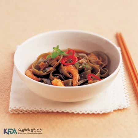 바지락 볶음면 완성 사진
