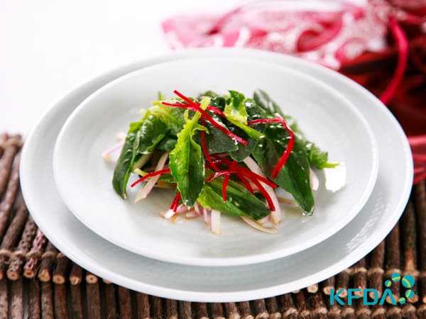 시금치비트무침 완성 사진